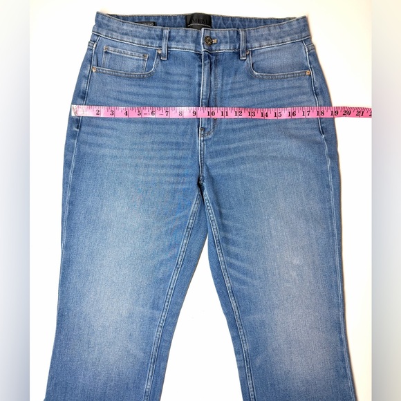 White House Black Market Women’s Boyfriend Jeans Size- 8 - Picture 3 of 9